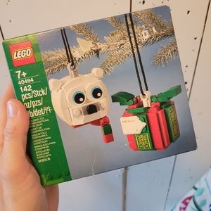 NEW Lego Christmas Ornaments Polar Bear& Gift Pack Retired Item